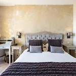 Hotel De La Fossette 4*
