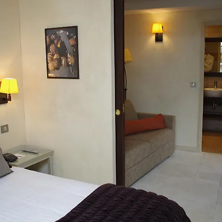 Otel De La Fossette 4*