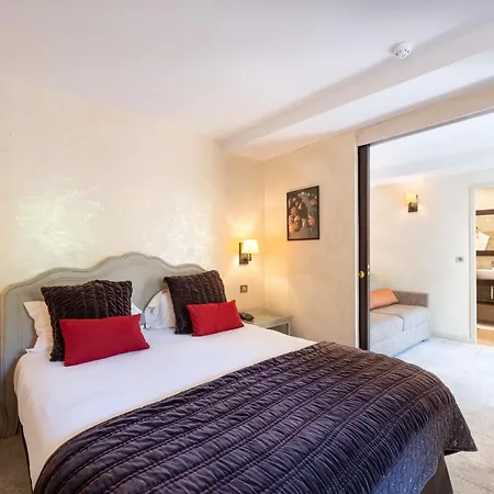 De La Fossette Hotel