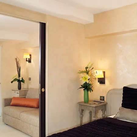 Отель De La Fossette