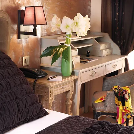 Отель De La Fossette 4*