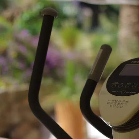 Отель De La Fossette