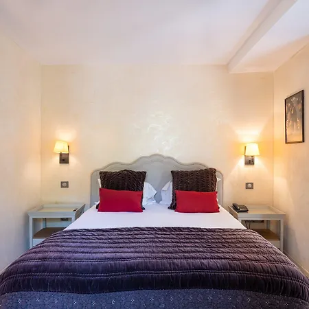 De La Fossette Ле-Лаванду